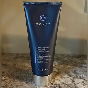 Monat Smoothing Deep Conditioner